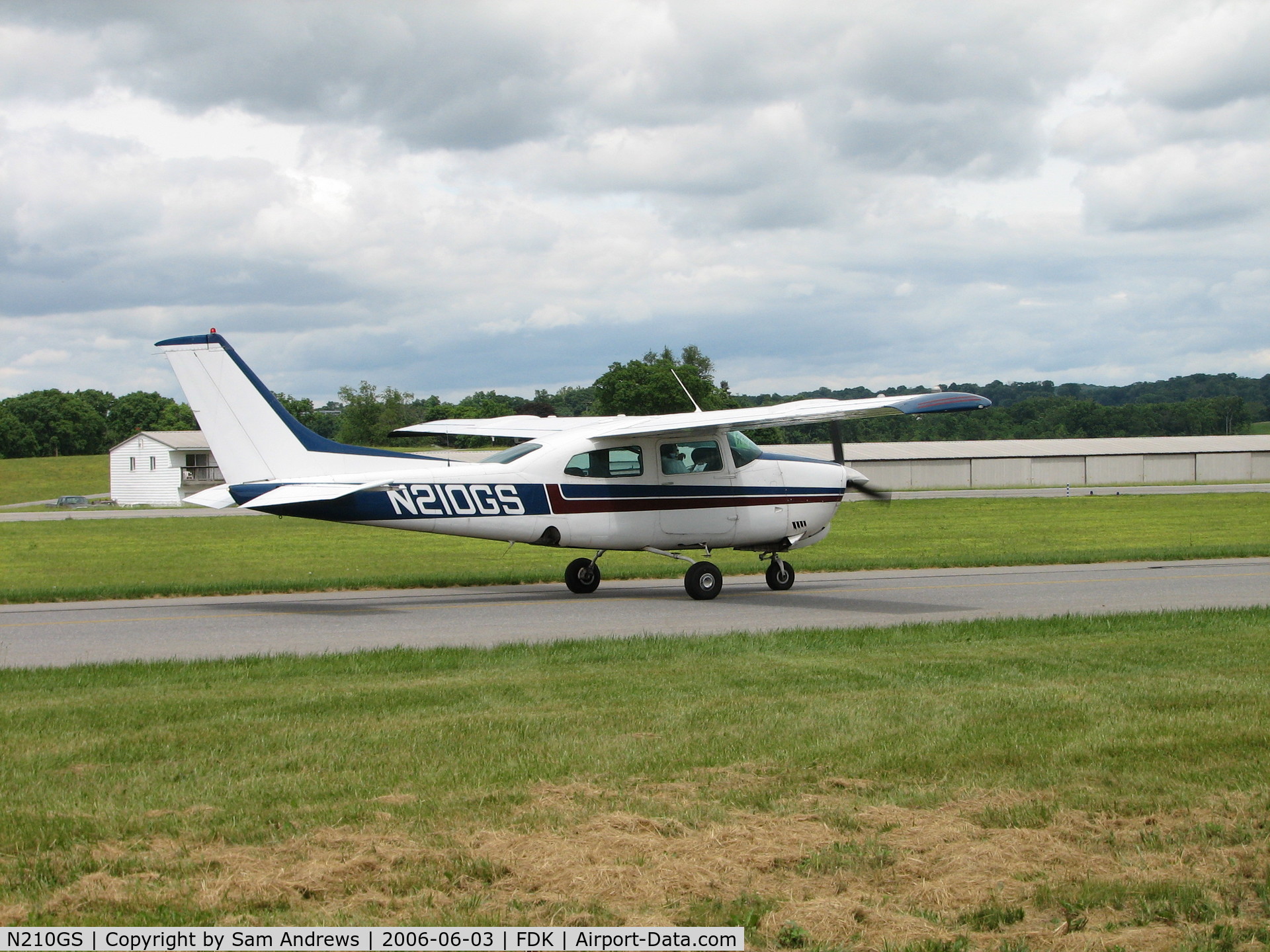 N210GS, 1976 Cessna 210L Centurion C/N 21061283, Gone