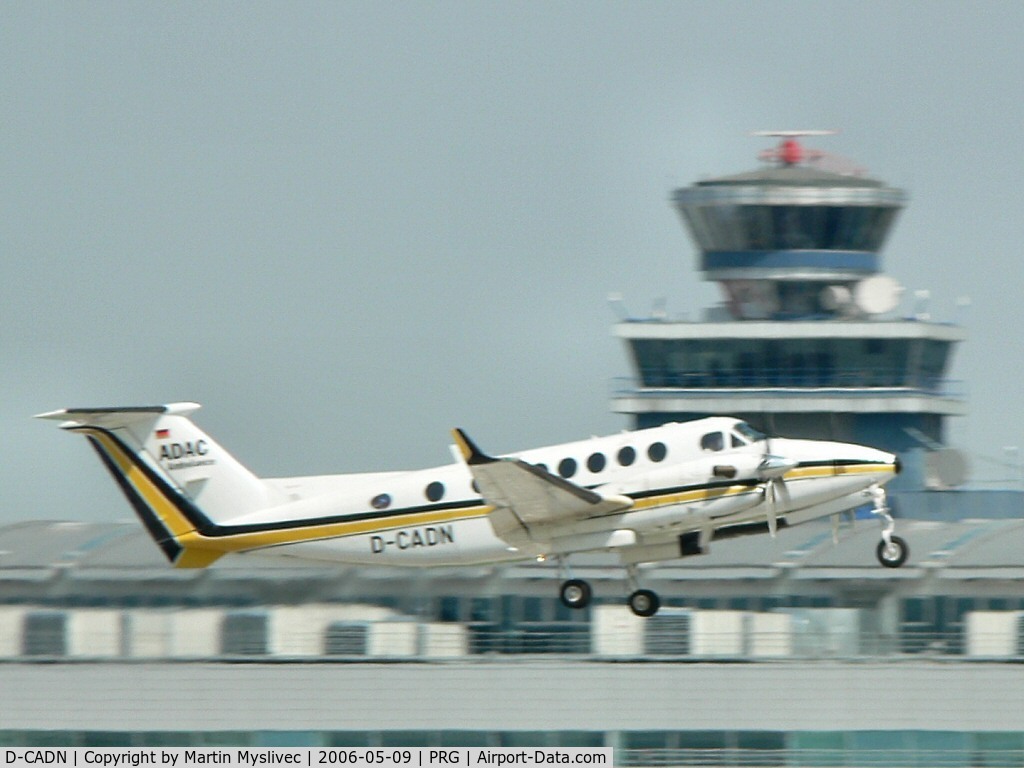 D-CADN, Beech Super King Air 350 C/N FL-101, Beechcraft B300 King Air 350