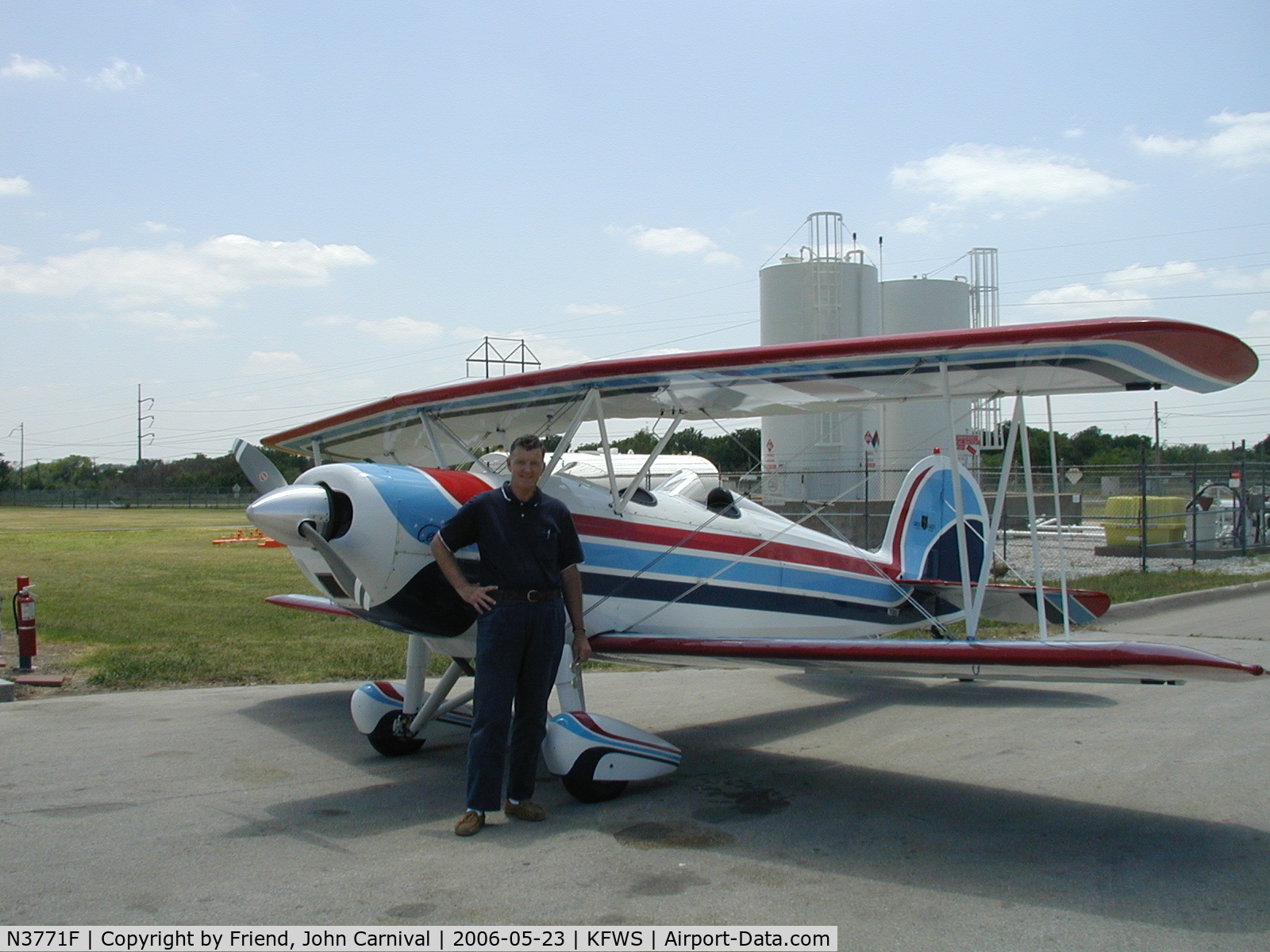 N3771F, 1977 Great Lakes 2T-1A-2 Sport Trainer C/N 0764, Roger Black in front of his Great Lakes after fueling.