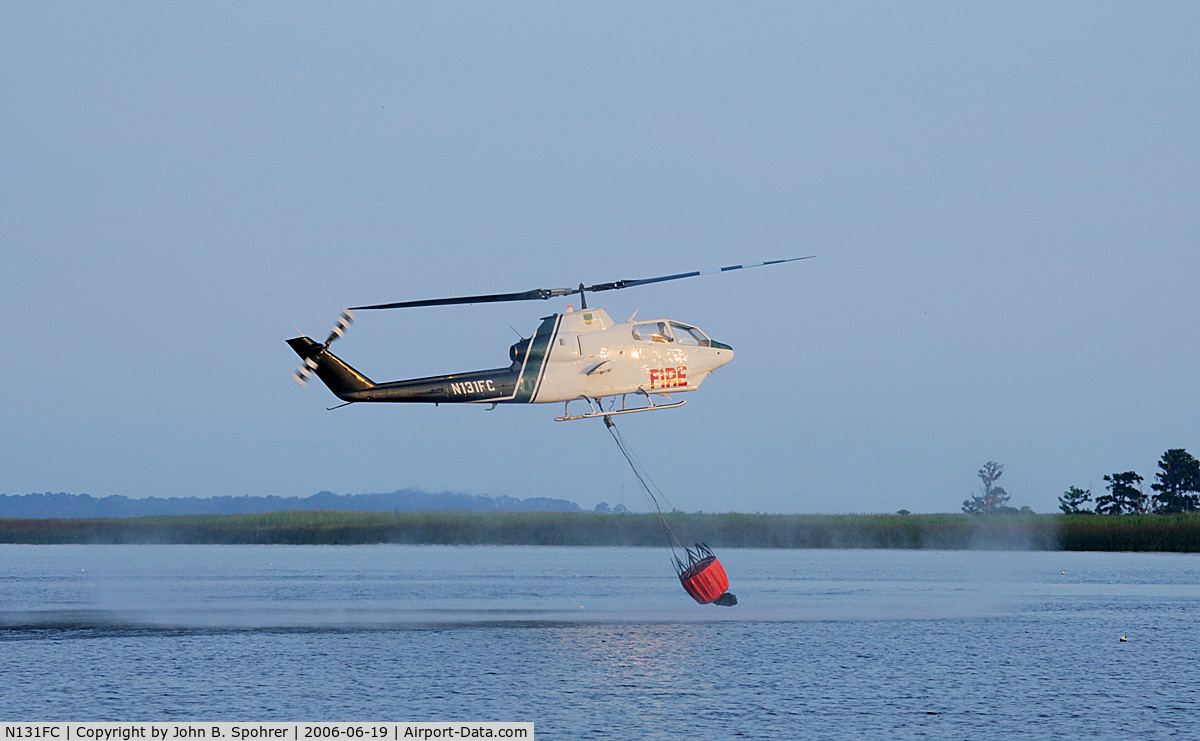 N131FC, Bell AH-1F Cobra C/N 76-22570, AH-1F Cobra water pickup for firefighting run near Eastpoint, FL