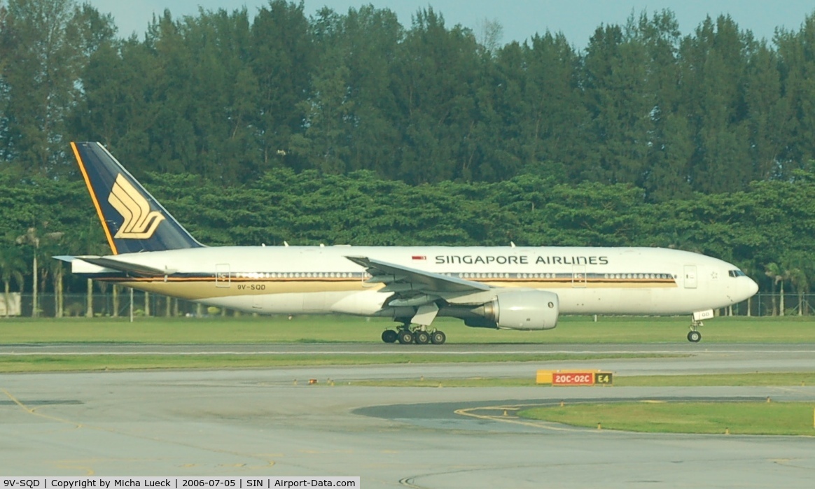 9V-SQD, 1997 Boeing 777-212/ER C/N 28510, Just touched down at Changi