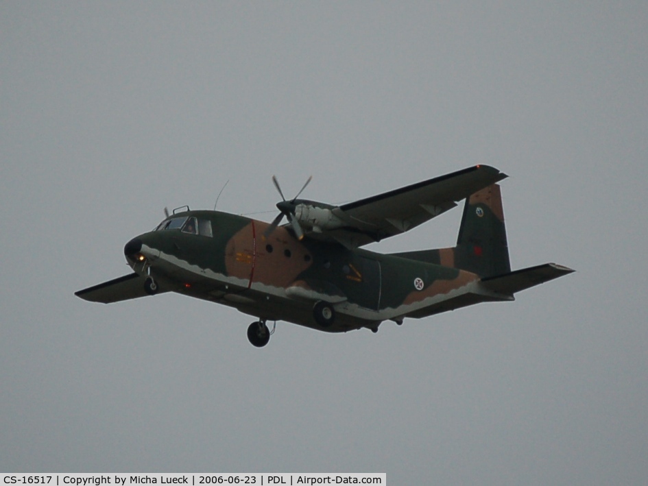 CS-16517, 1976 CASA C-212-100 Aviocar C/N 49, Casa Nurtanio 100 of the Portuguese Air Force, taking off from Ponta Delgada on the Azores