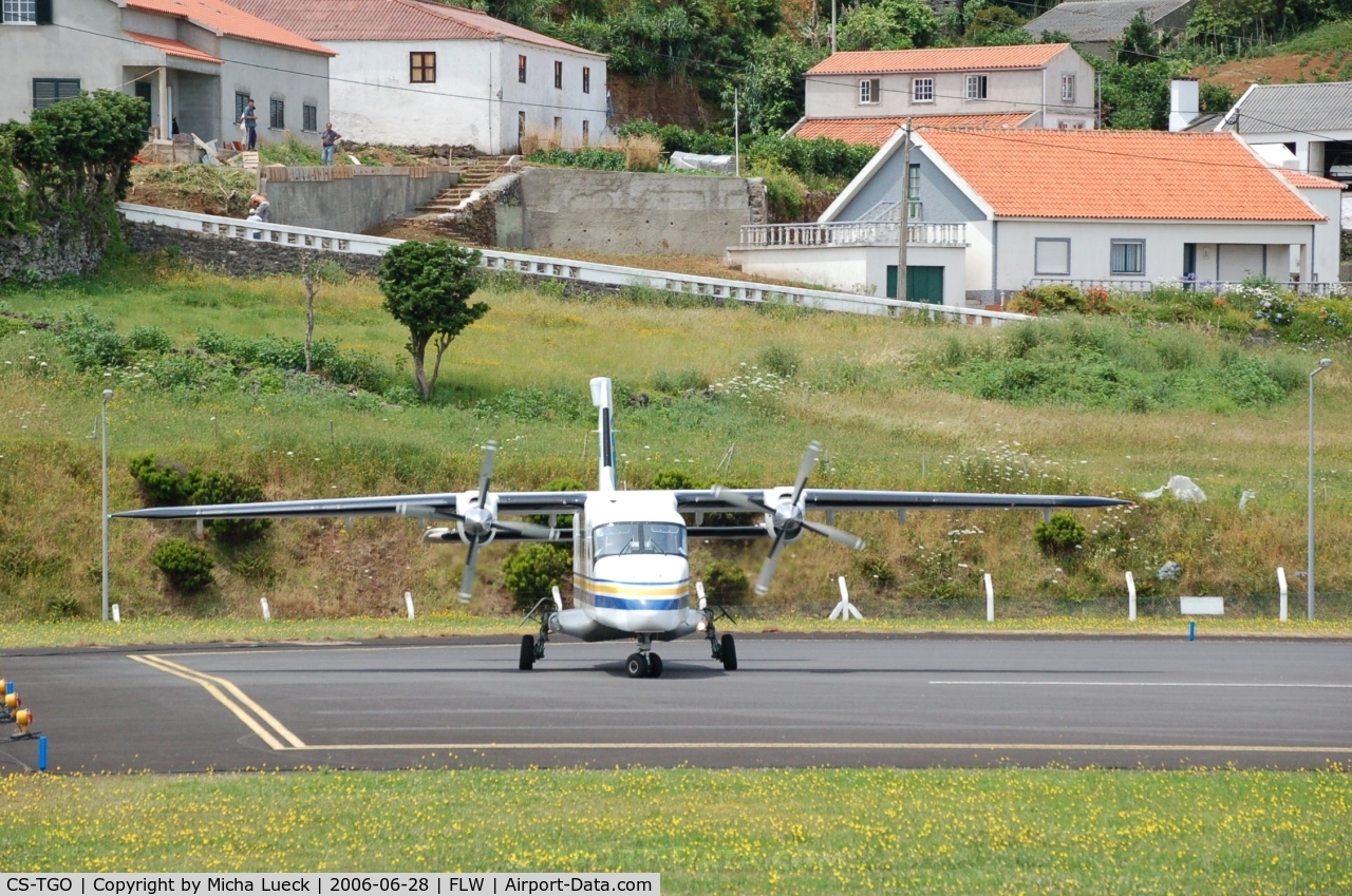 CS-TGO, 1987 Dornier 228-201 C/N 8119, Turning at the end of the runway for the take-off run