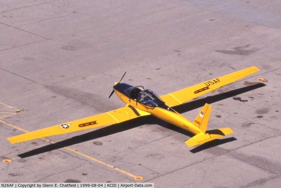 N26AF, 1983 Schweizer SGM2-37 C/N 6, parked on the ramp below the tower, TG-7A 82-0040