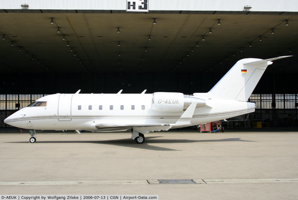 D-AEUK, 2004 Bombardier Challenger 604 (CL-600-2B16) C/N 5580, Based at CGN