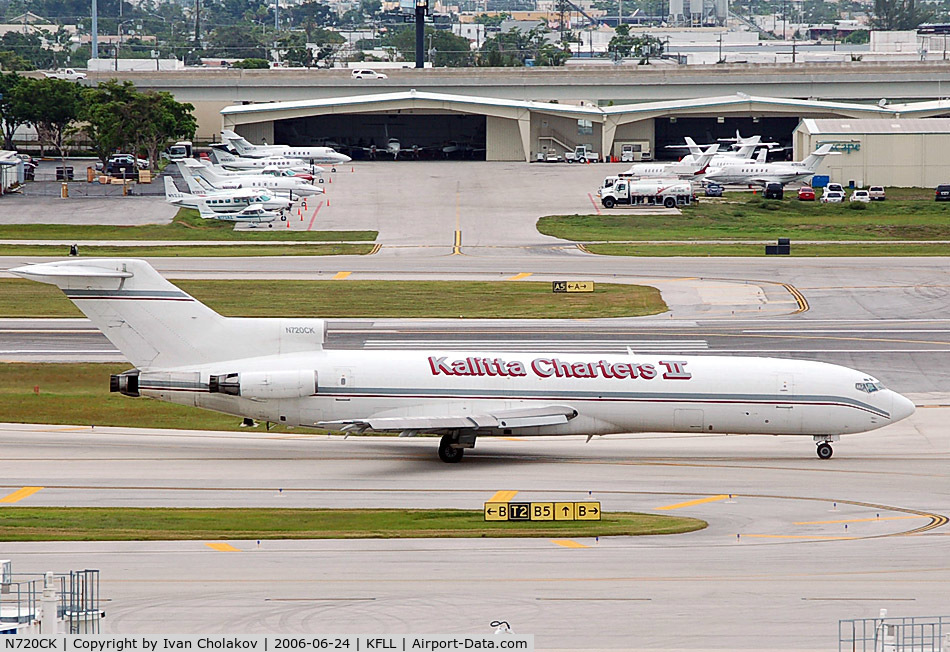 N720CK, 1977 Boeing 727-2B6 C/N 21298, Taxiing at Ft Lauderdale International. Original available for commercial use (USA tel.305-772-7086)