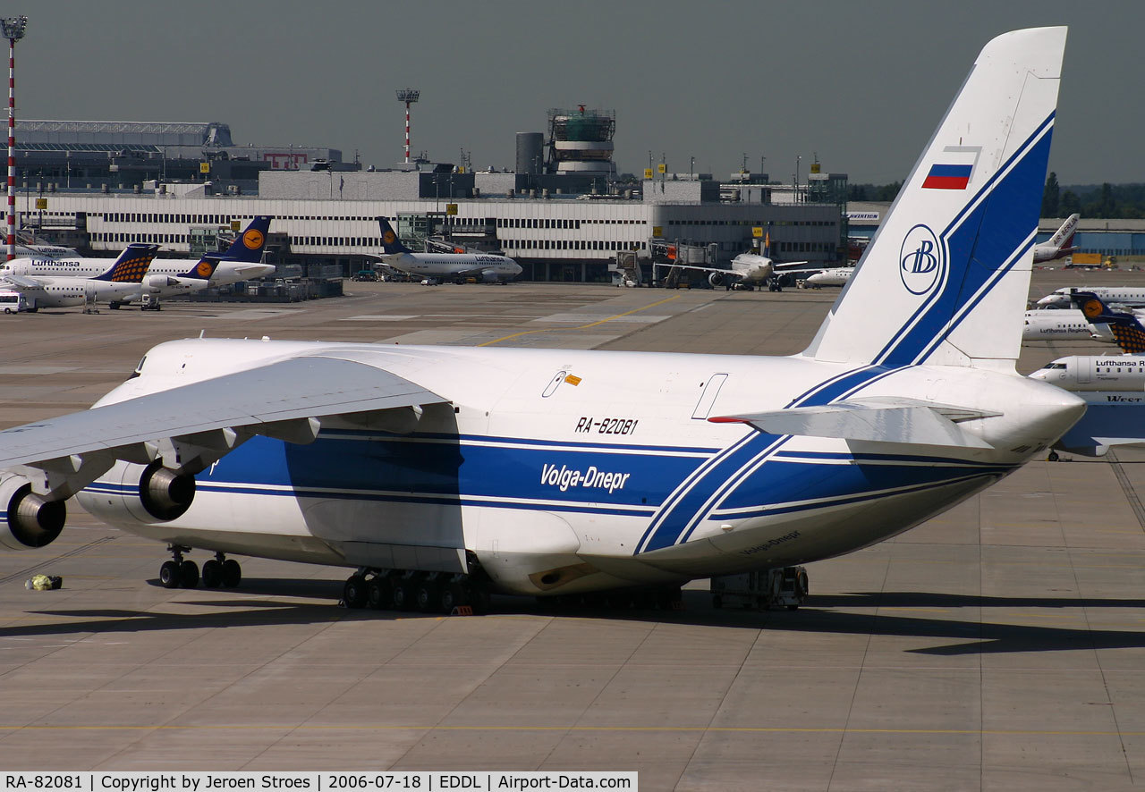RA-82081, 2004 Antonov An-124-100M Ruslan C/N 9773051462165, Allways impressive to see this type of A/C