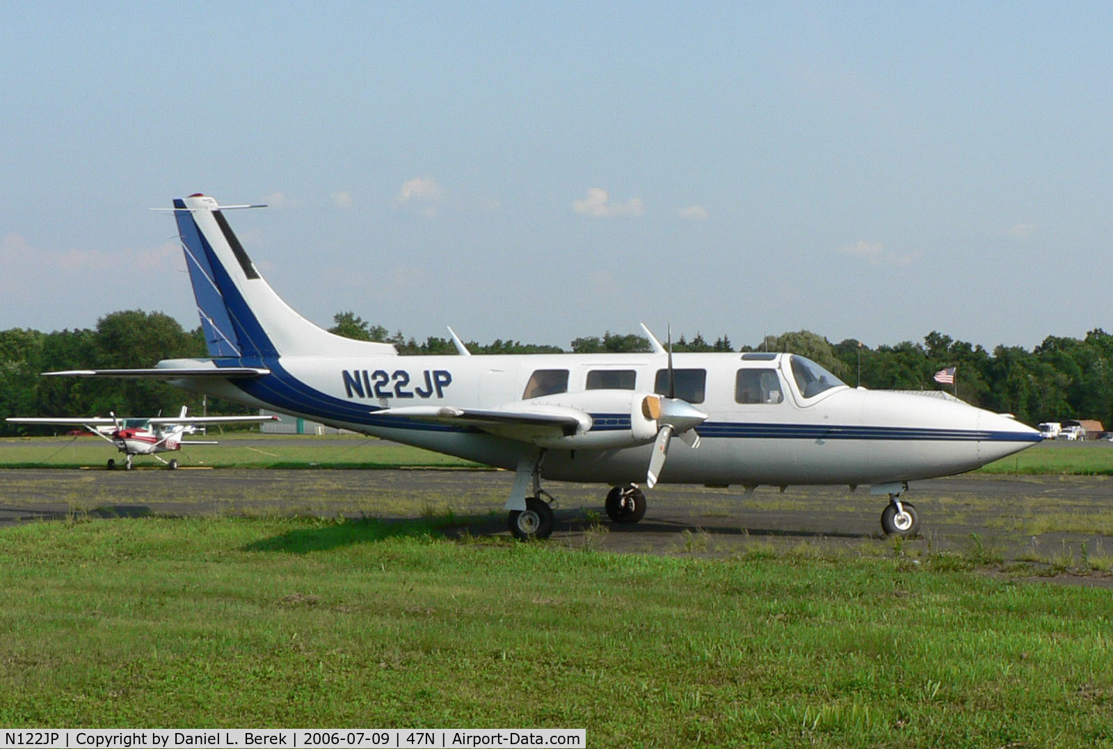 N122JP, 1978 Piper Aerostar 601P C/N 61P-0535227, The Aerostar has an unmistakable profile, as seen here at Centeral Jersey Regional.