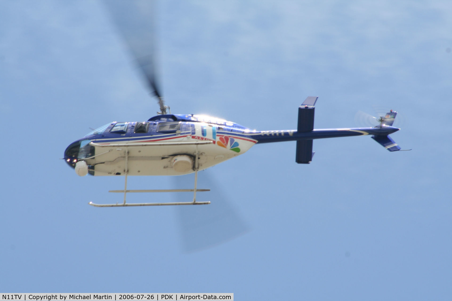 N11TV, Bell 206L-4 LongRanger IV LongRanger C/N 52199, WXIA TV 11Alive Helicopter Returning To Charlie Pad