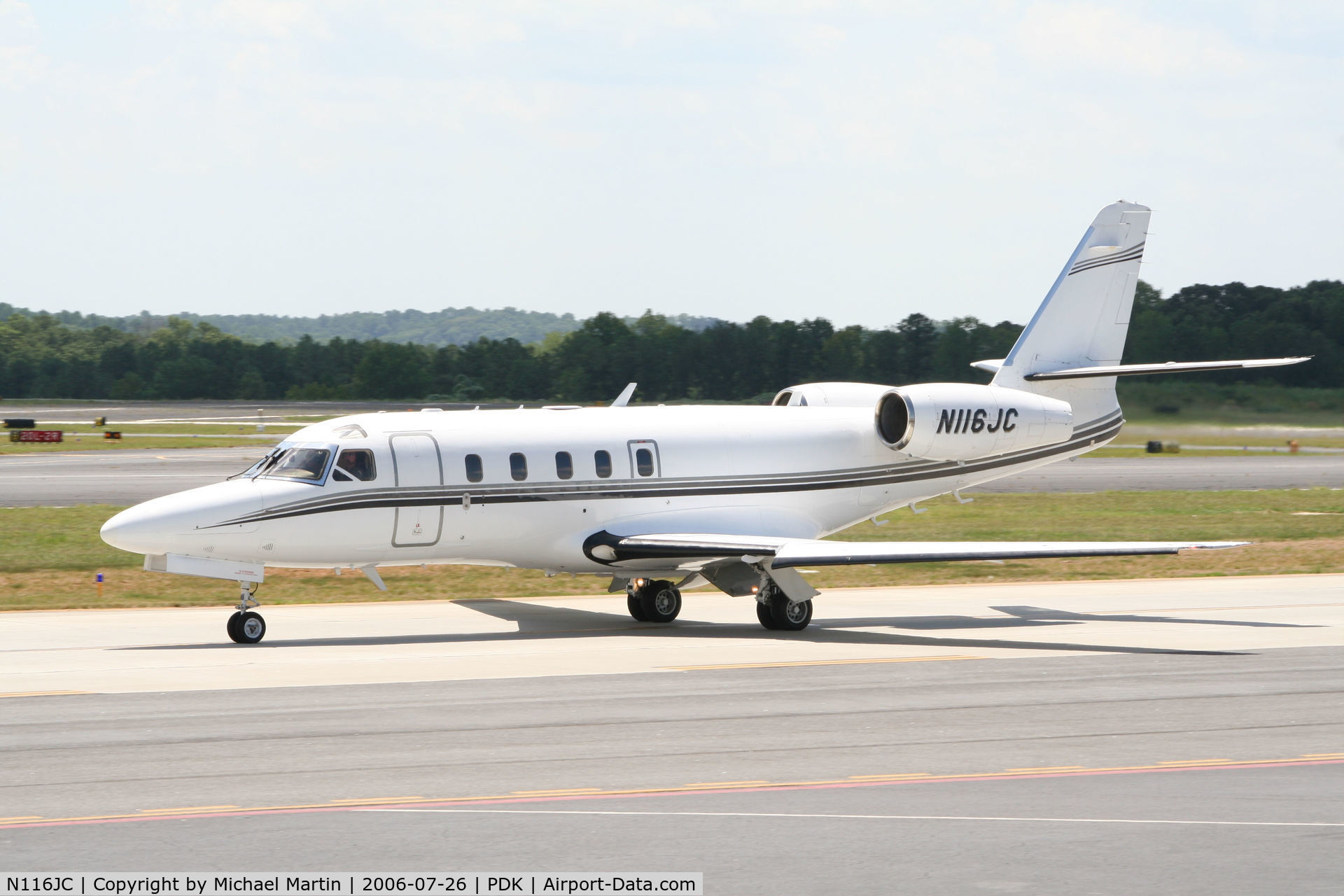 N116JC, Israel Aircraft Industries IAI-1125 Westwind Astra C/N 014, Taxing to Epps Air Service