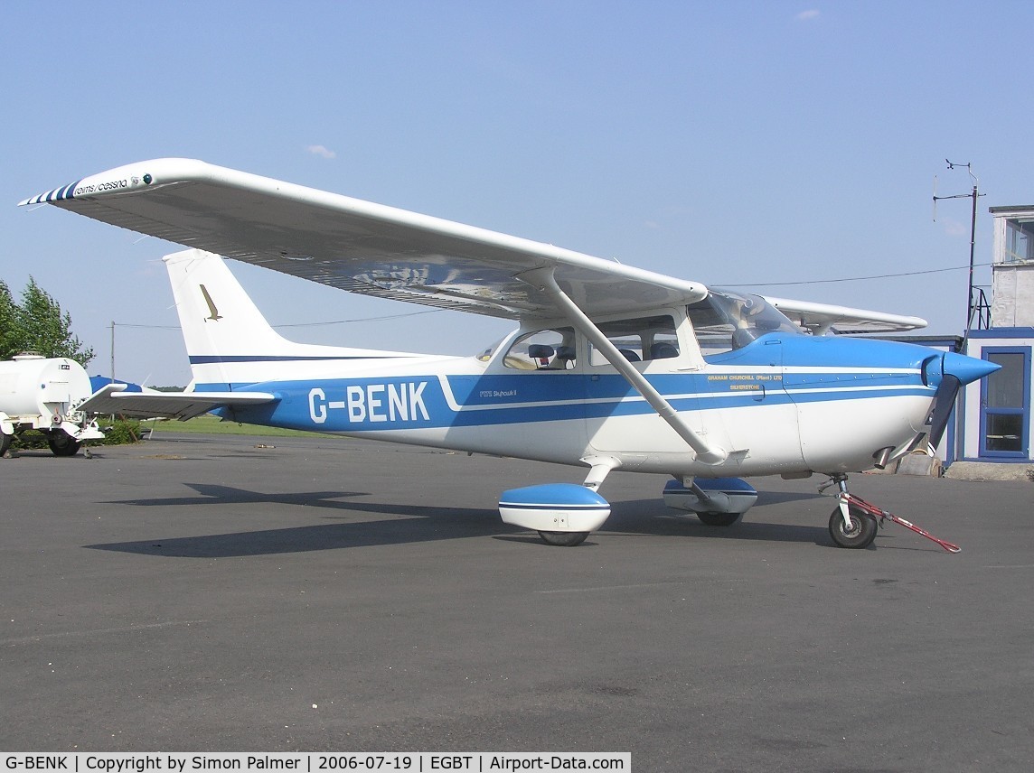 G-BENK, 1976 Reims F172M ll Skyhawk C/N 1509, Cessna F172M Skyhawk at Turweston