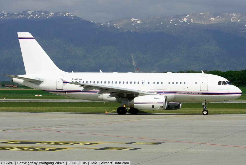 F-GSVU, 2000 Airbus ACJ319 (A319-133/CJ) C/N 1256, visitor