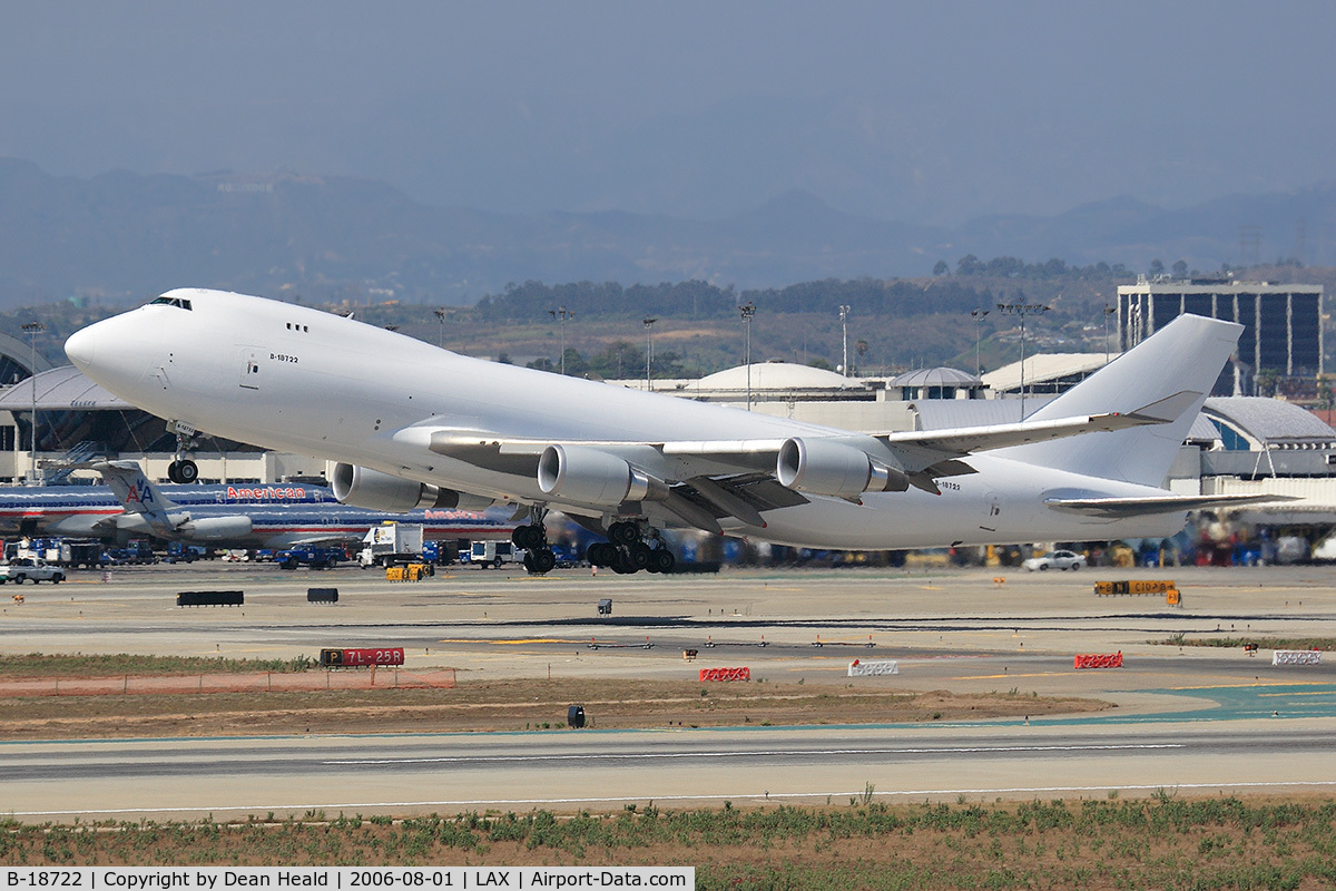 B-18722, 2006 Boeing 747-409F/SCD C/N 34265, China Airlines Cargo B-18722 (FLT CAL5251) departing RWY 25R enroute to Chiang Kai Shek Int'l (RCTP) - Taipei, Taiwan. This aircraft is brand new and not yet painted in the airline colors.