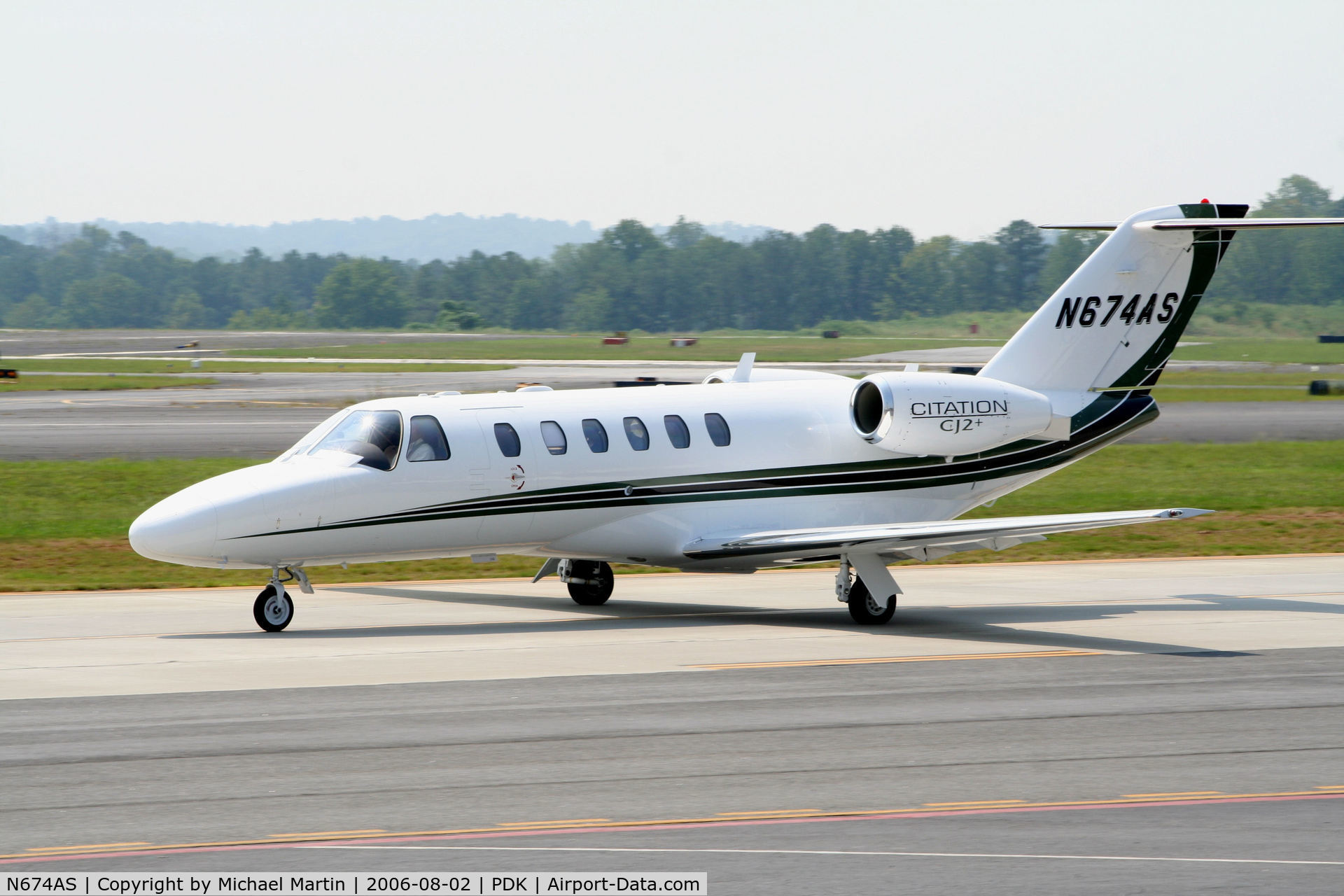 N674AS, 2006 Cessna 525A CitationJet CJ2+ C/N 525A0307, Taxing to Epps Air Service