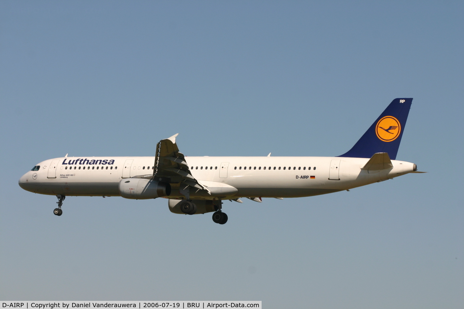 D-AIRP, 1995 Airbus A321-131 C/N 0564, arrival of LÜNEBURG on rwy 25L