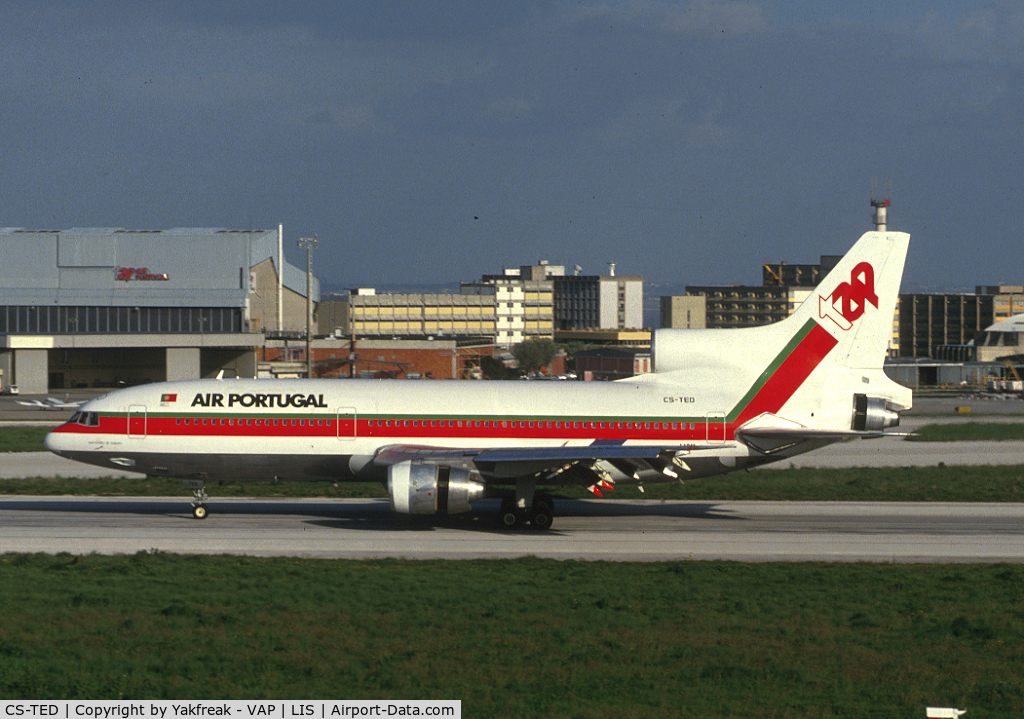CS-TED, 1983 Lockheed L-1011 Tristar 500 C/N 293B-1242, TAP Air Portugal Lockheed L1011 Tristar landing at LIS