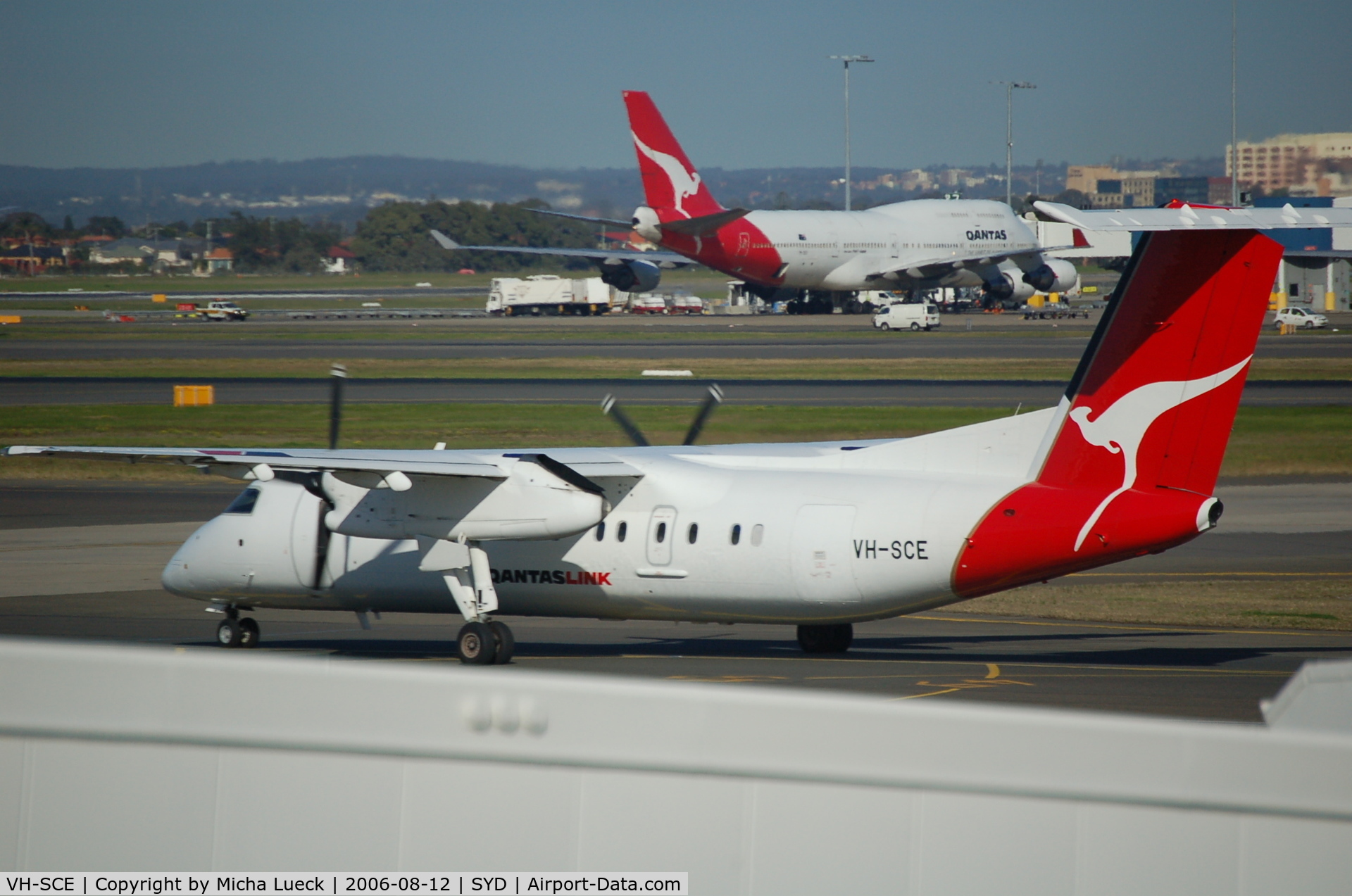 VH-SCE, 2004 De Havilland Canada DHC-8-315Q Dash 8 C/N 602, Bombardier Dash 8 of Qantas Link in Sydney