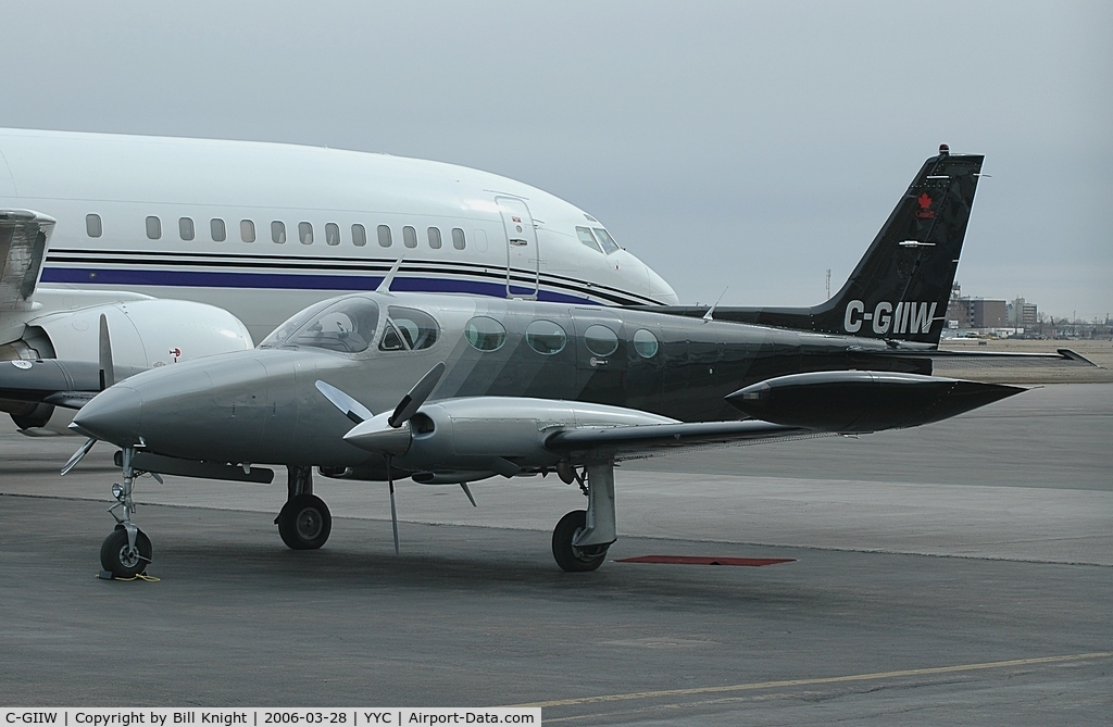 C-GIIW, 1978 Cessna 340A C/N 340A0543, Good comparison of corp. planes.