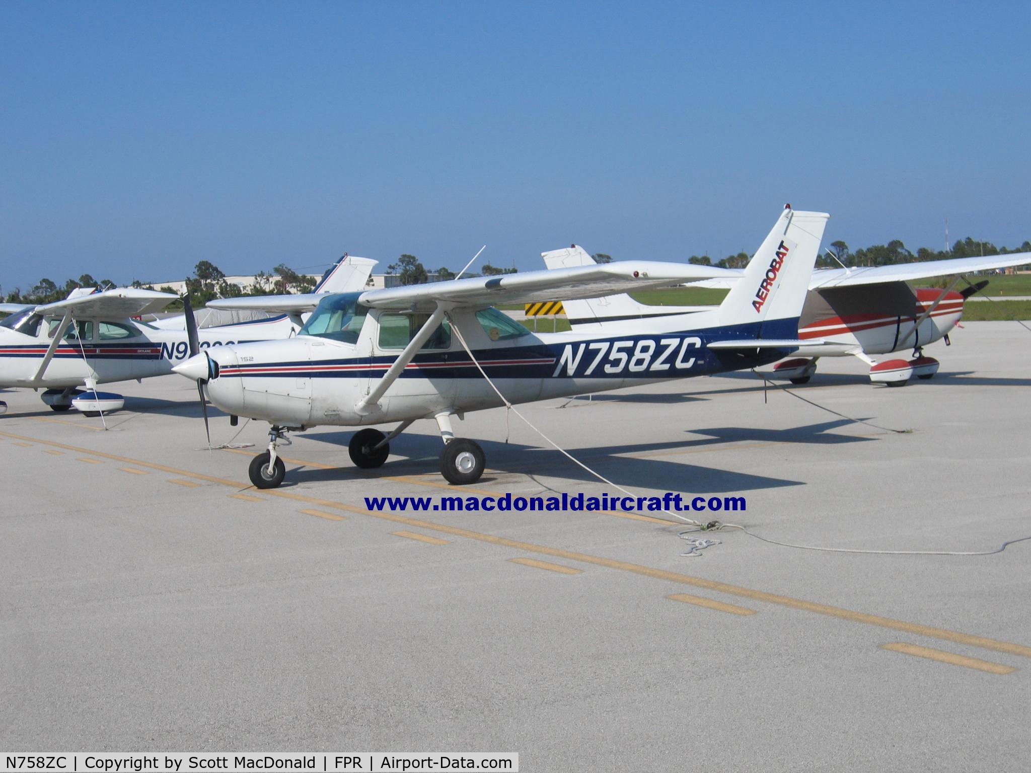 N758ZC, Cessna A152 Aerobat C/N A152-1027, On the ramp
