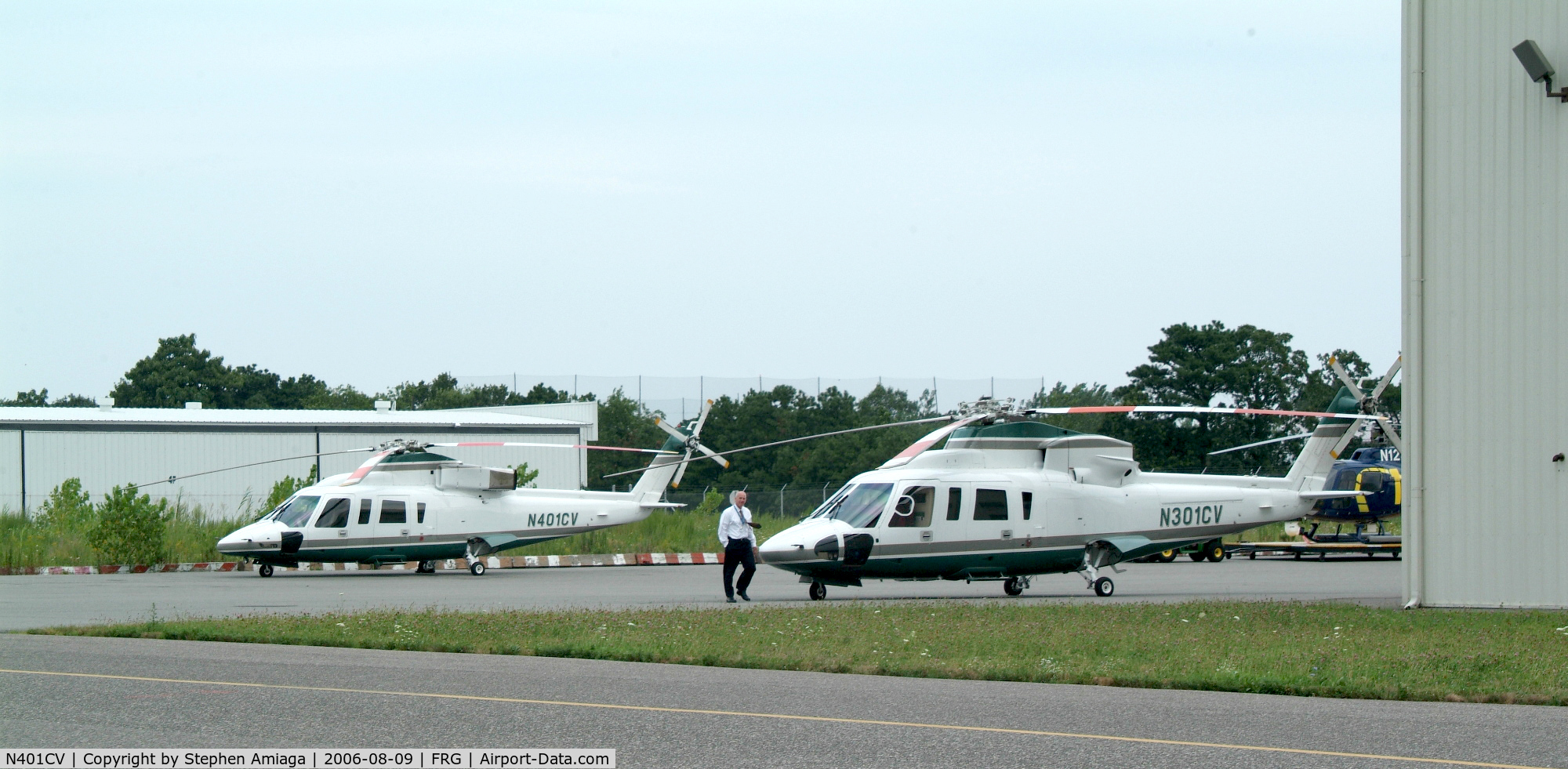 N401CV, 1986 Sikorsky S-76B C/N 760327, The Cablevision Fleet together ready to go...