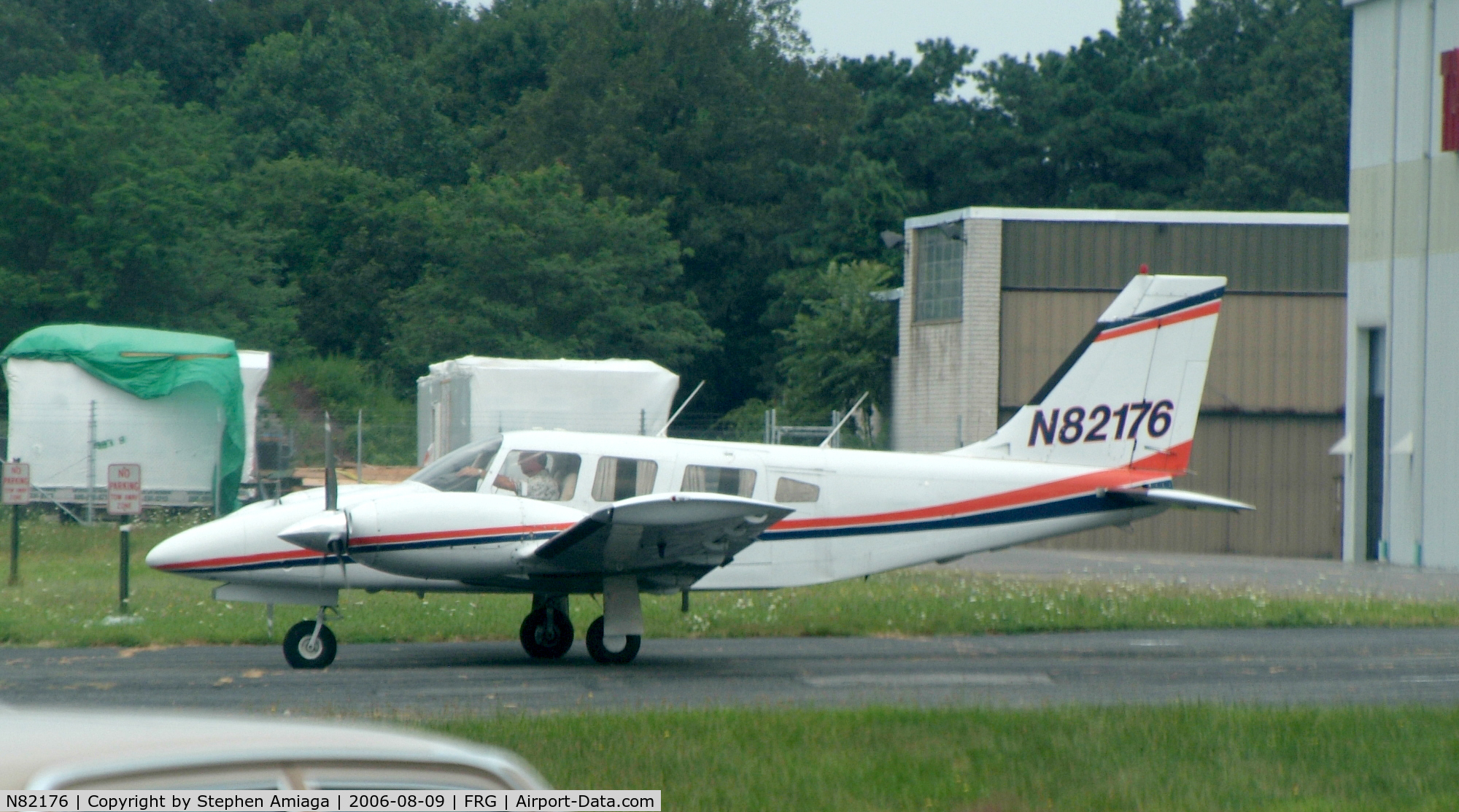 N82176, 1982 Piper PA-34-220T C/N 34-8233153, Seneca from BK, still going...