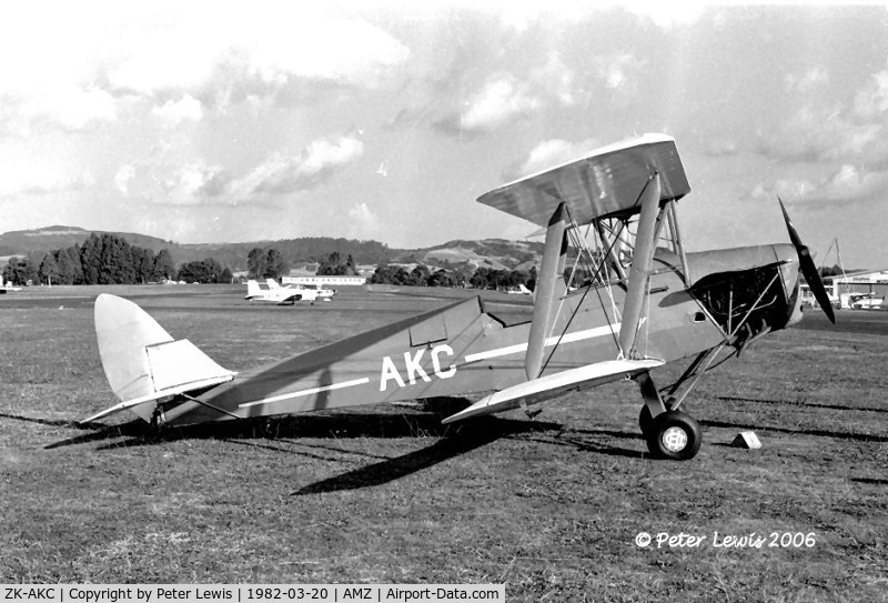 ZK-AKC, De Havilland New Zealand DH-82A Tiger Moth C/N DHNZ97, DH82A Tiger Moth