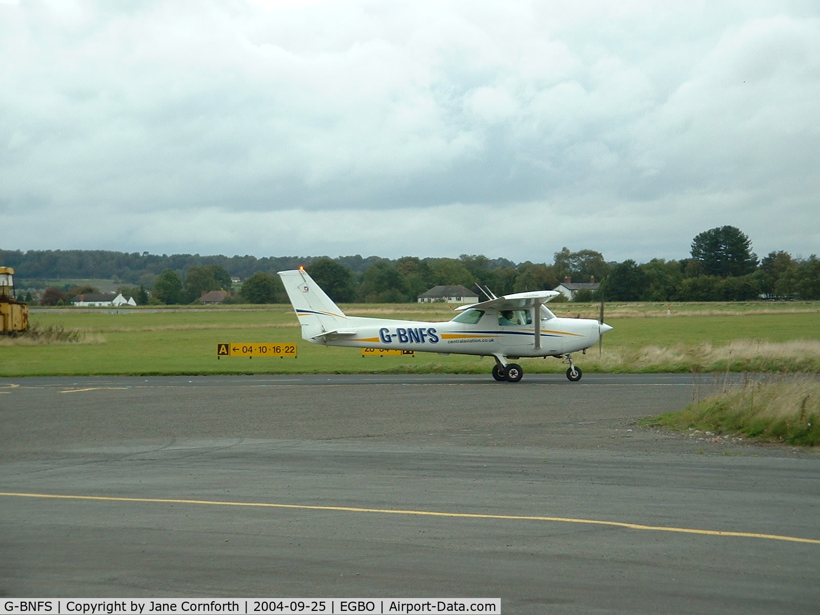 G-BNFS, 1979 Cessna 152 C/N 15283899, Wolverhampton Business Airport