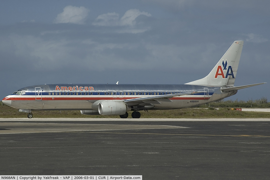 N968AN, 2001 Boeing 737-823 C/N 30095, American Airlines Boeing 737-800