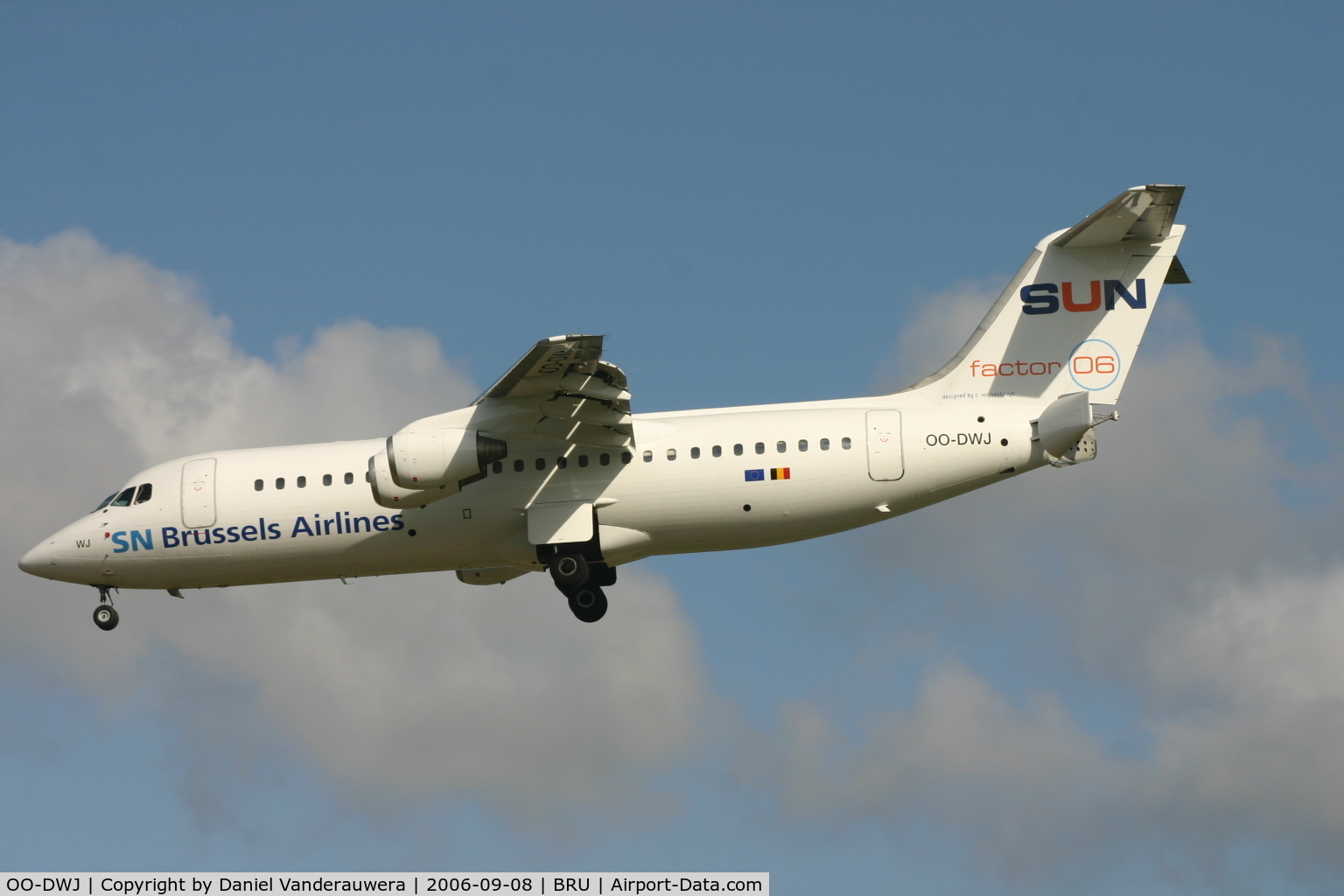 OO-DWJ, 1999 British Aerospace Avro 146-RJ100 C/N E3355, and another scheme today