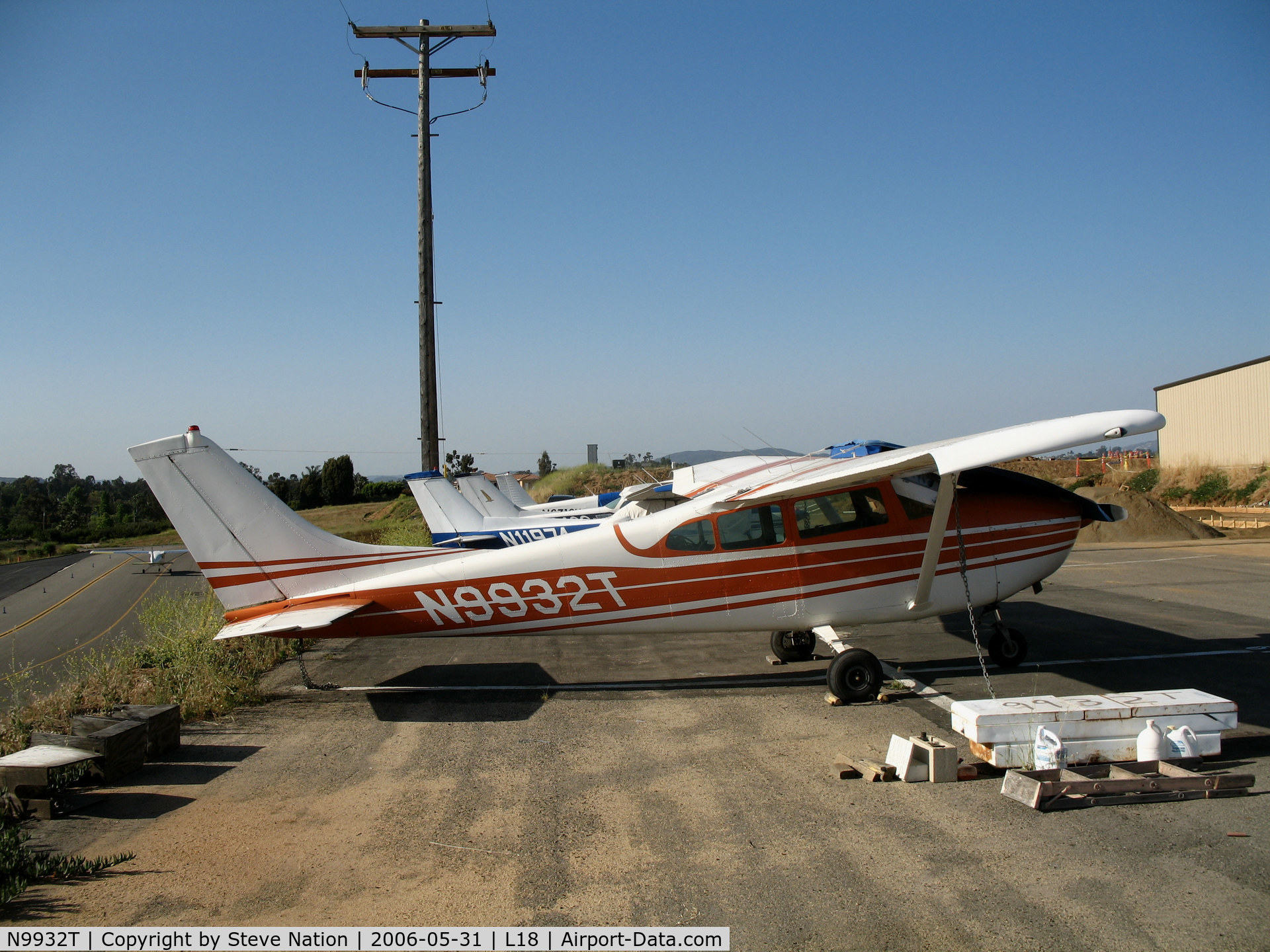 N9932T, 1960 Cessna 182D Skylane C/N 18253032, 1960 Cessna 182D @ Fallbrook Community Airpark Airport, CA