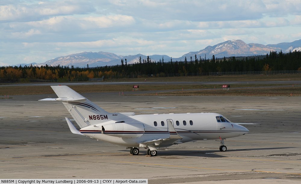 N885M, 1999 Raytheon Hawker 800XP C/N 258410, Arrived in Whitehorse, Yukon after leaving Massachusetts the same morning.