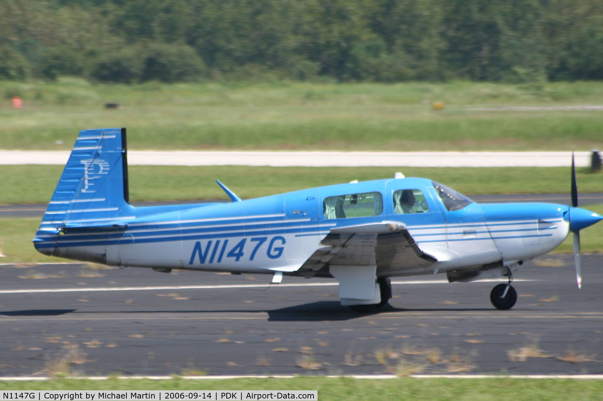 N1147G, 1981 Mooney M20K C/N 25-0595, Takeoff Roll