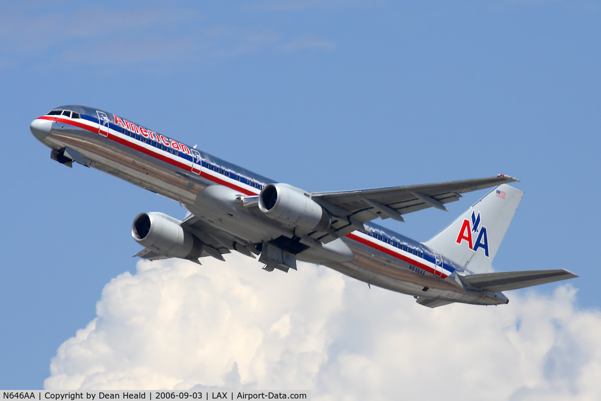 N646AA, 1991 Boeing 757-223 C/N 24604, American Airlines N646AA climbing out from RWY 25R.