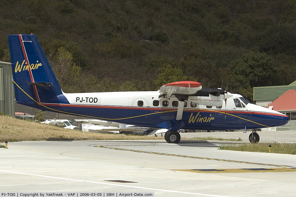 PJ-TOD, 1980 De Havilland Canada DHC-6-300 Twin Otter C/N 675, Winair Dash 6 Twin Otter