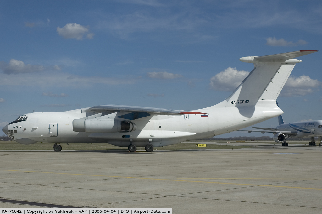 RA-76842, 1994 Ilyushin Il-76TD C/N 1033418616, Iljuschin 76