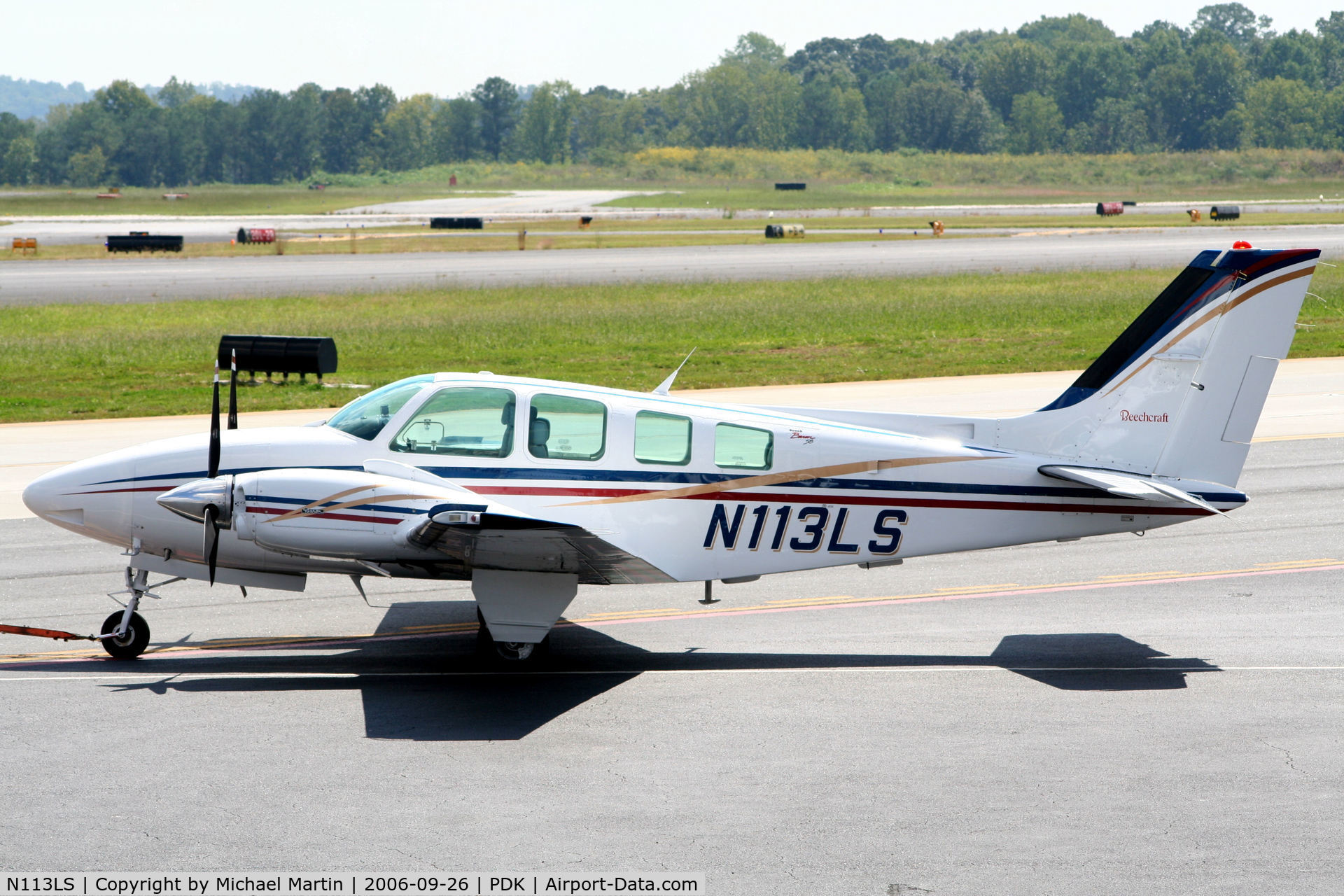 N113LS, 1987 Beech 58 Baron C/N TH-1531, Being repositioned at Mercury Air Center