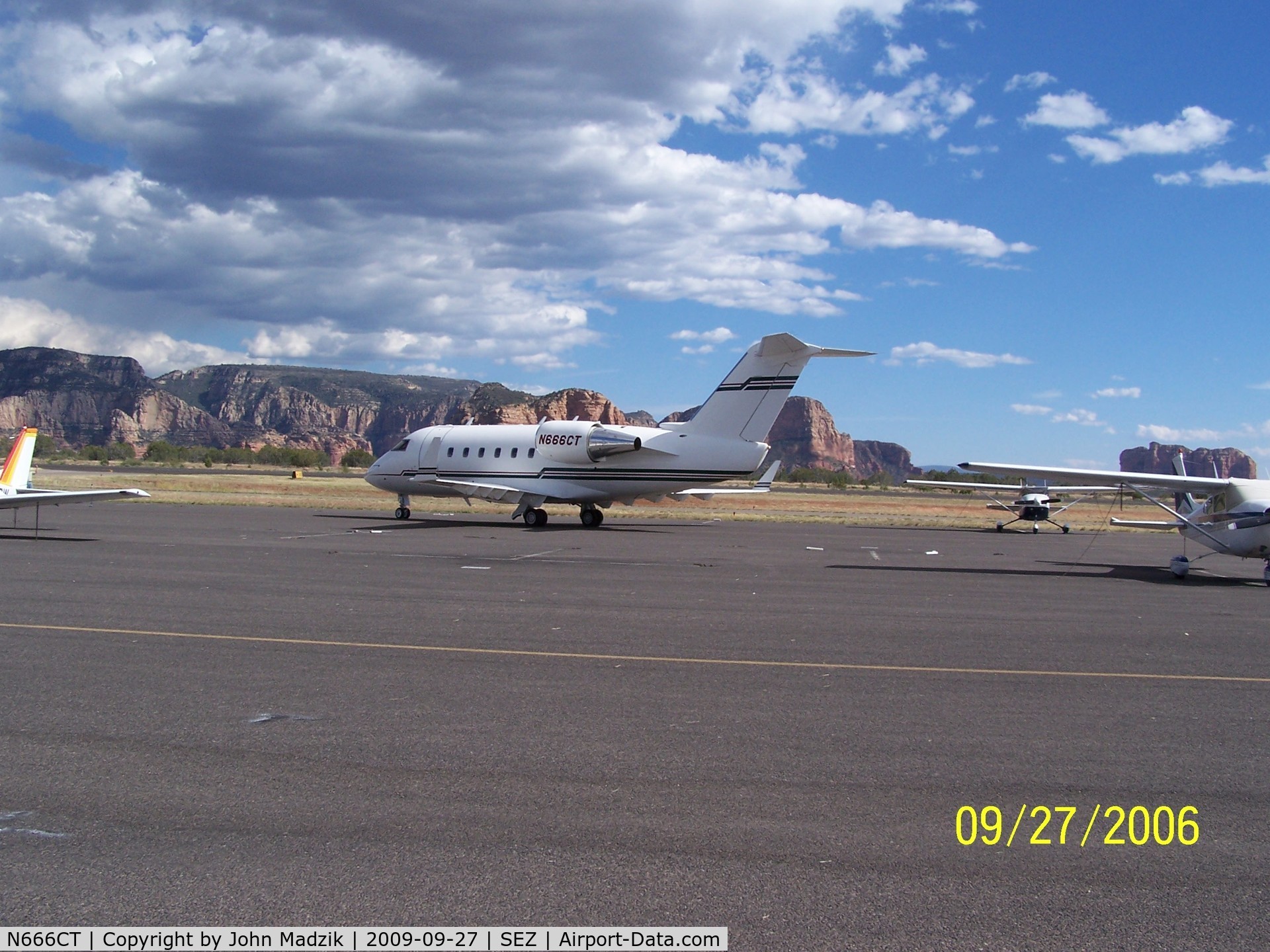 N666CT, 1987 Canadair Challenger 601-3A (CL-600-2B16) C/N 5007, Sedona Airport  Just landed