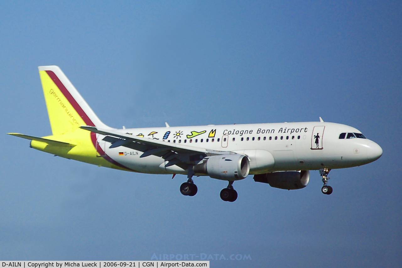 D-AILN, 1997 Airbus A319-114 C/N 700, On finals at Cologne/Bonn
