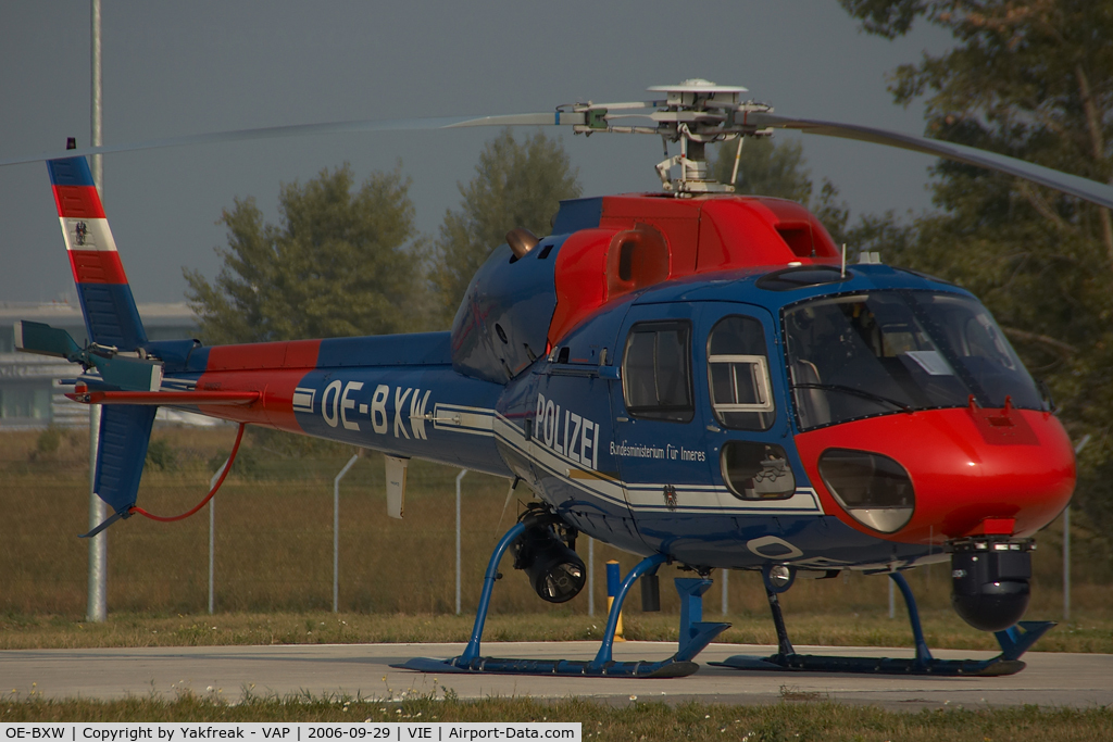 OE-BXW, Aerospatiale AS-355F-2 Ecureuil 2 C/N 5528, Police Helicopter