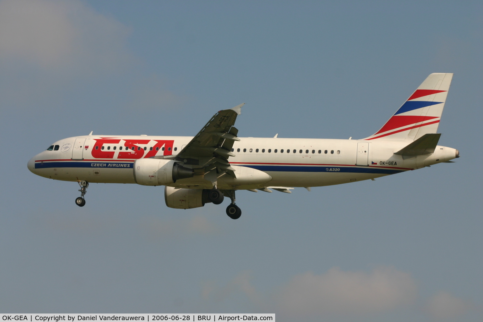 OK-GEA, 2001 Airbus A320-214 C/N 1439, arrival of flight OK630 (rwy 25L)