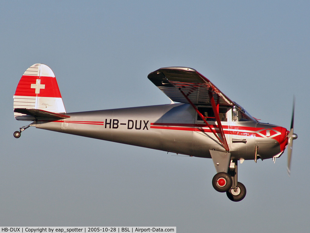 HB-DUX, 1946 Luscombe 8A C/N 2835, on very short final for runway 16