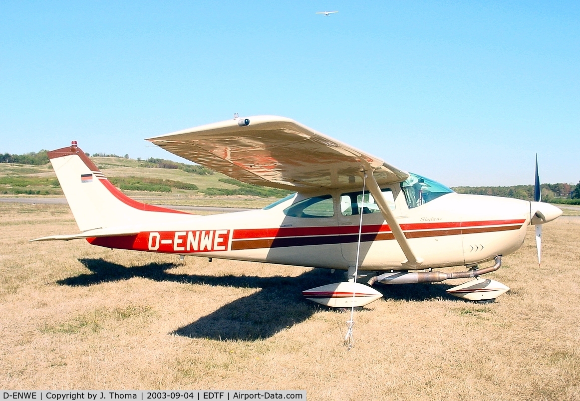 D-ENWE, Cessna 182 Skylane C/N 18257197, Cessna 182 Skylane