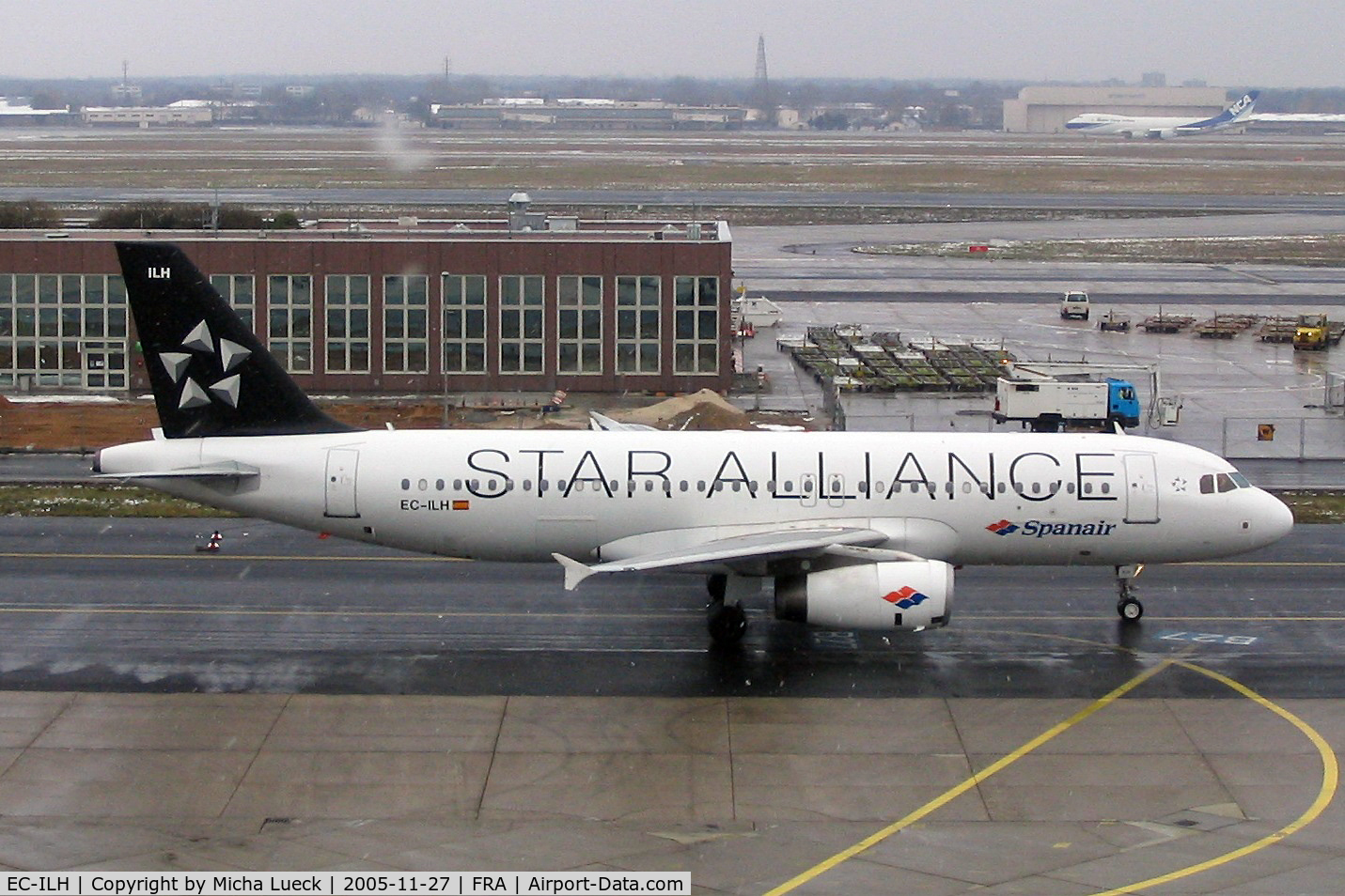 EC-ILH, 2002 Airbus A320-232 C/N 1914, Leaving Frankfurt