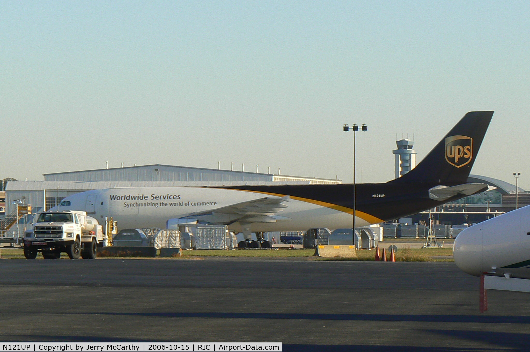 N121UP, 2000 Airbus A300F4-622R C/N 0806, Taken at Richmond, Va