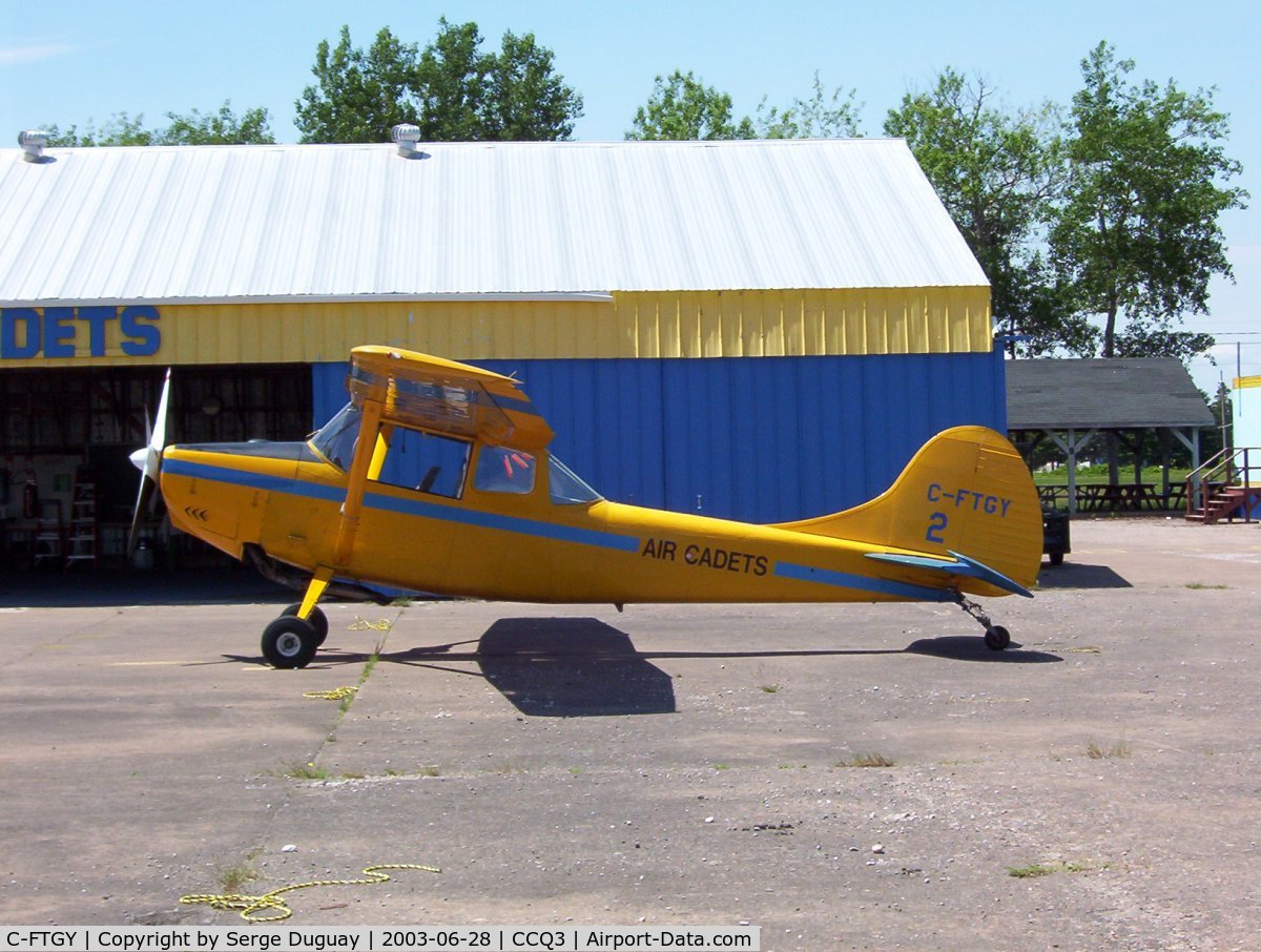 C-FTGY, 1953 Cessna 305C C/N 23863, Waiting for glider towing duty in Debert NS Canada