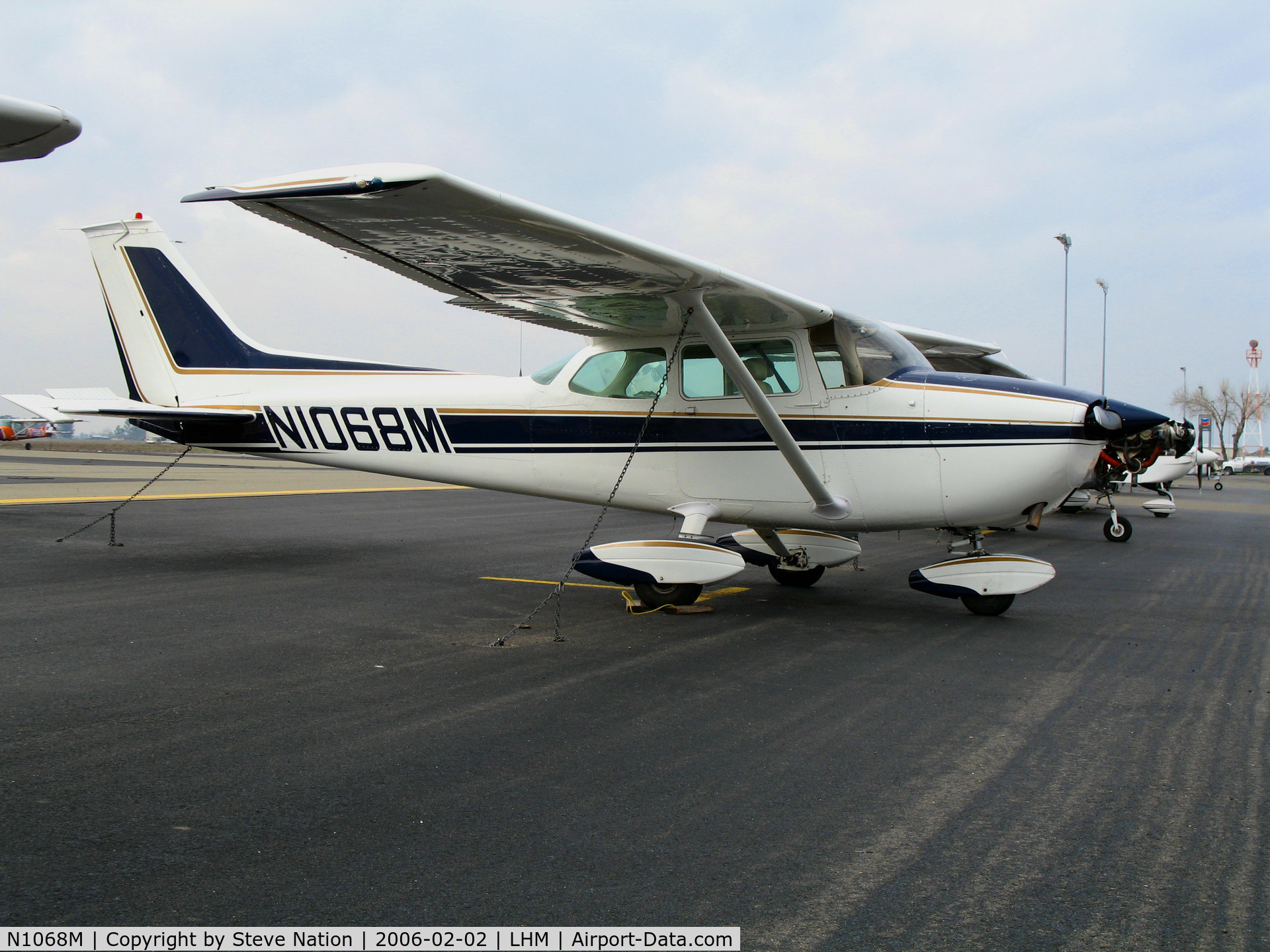 N1068M, 1971 Cessna 172L C/N 17259988, 1971 Cessna 172L @ Karl Harder Field/Lincoln Regional Airport, CA