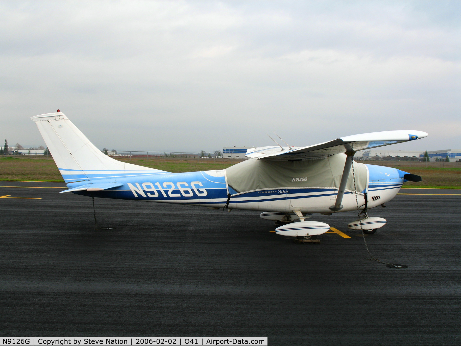 N9126G, 1971 Cessna 182N Skylane C/N 18260666, 1971 Cessna 182N with cockpit covered @ Lincoln Regional Airport, CA