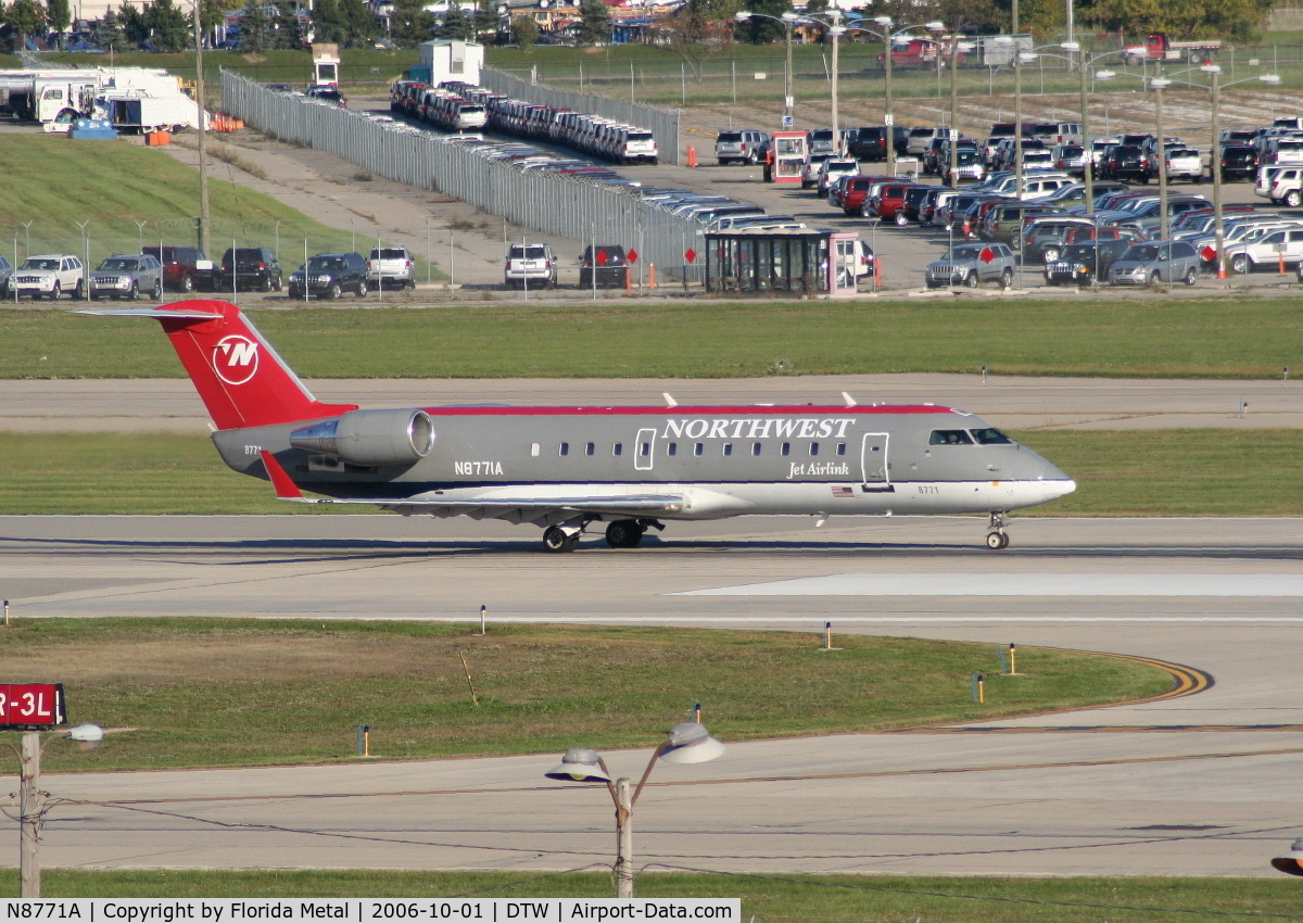 N8771A, 2003 Canadair CRJ-440 (CL-600-2B19) Regional Jet C/N 7771, Pinnacle
