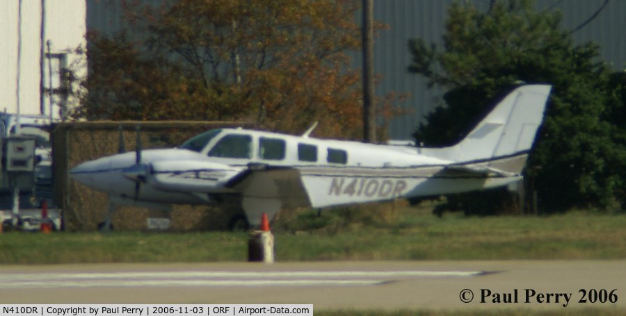N410DR, 1977 Beech 58TC Baron C/N TK-52, Seen parked on the General Aviation Side of ORF