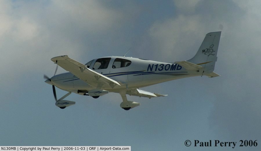 N130MB, 2005 Cirrus SR20 G2 C/N 1516, Attractive Cirrus sliding into Norfolk